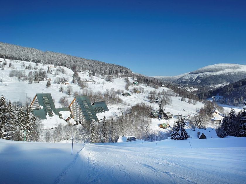 obiekt, teren hotelu