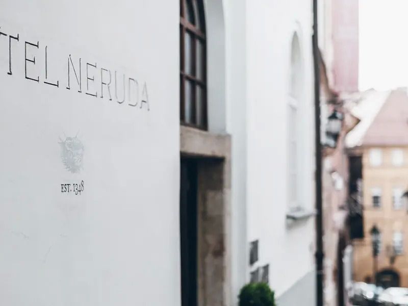 Design Neruda