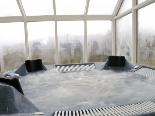 jacuzzi