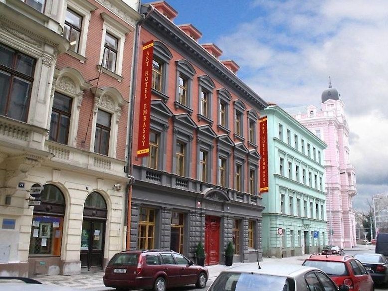 EA Embassy Prague 4*