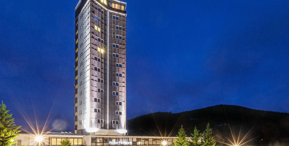 obiekt, budynek główny, teren hotelu