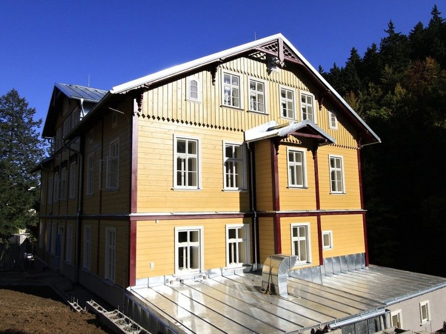 obiekt, teren hotelu