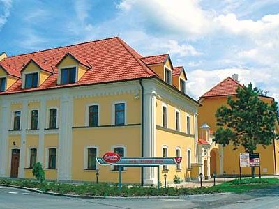 Kazduv Dvur