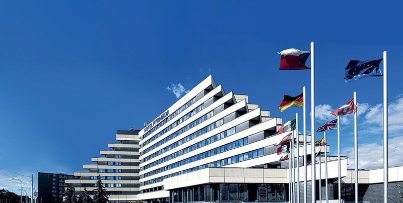 obiekt, budynek główny