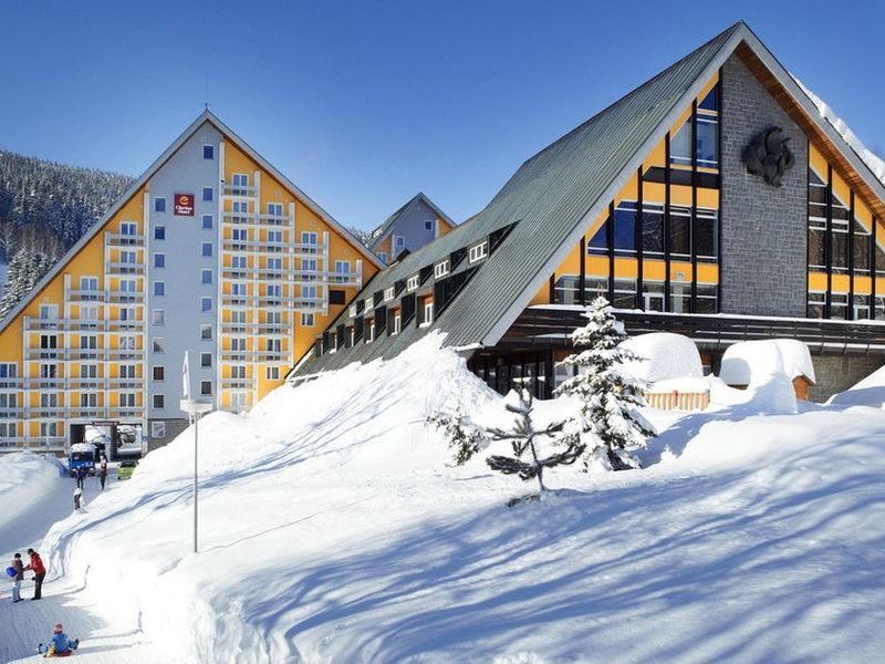 Pinia Hotel & Resort