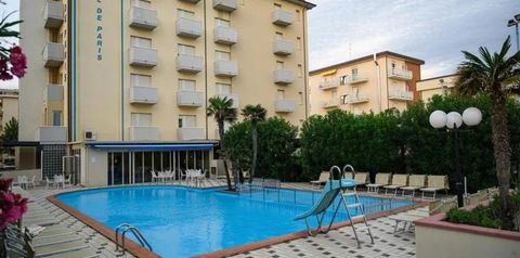 basen, budynek główny