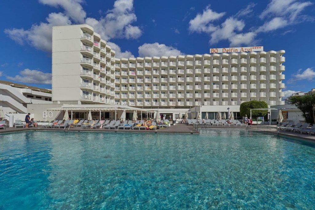 teren hotelu, obiekt, basen