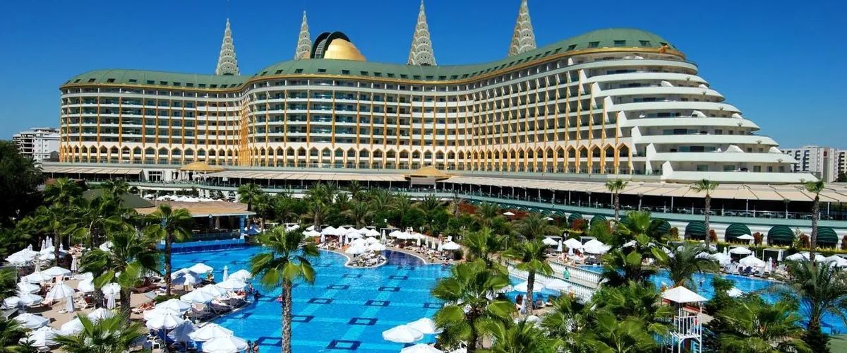 obiekt, teren hotelu