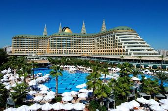 Delphin Imperial Lara