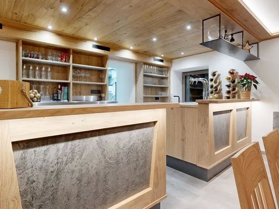 lobby bar, drink bar