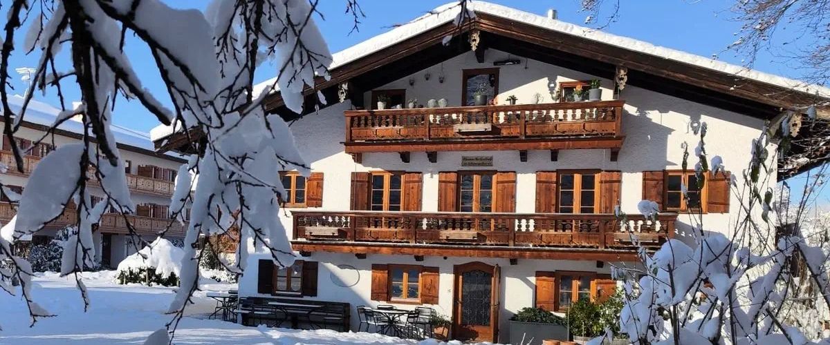 teren hotelu, budynek główny, obiekt