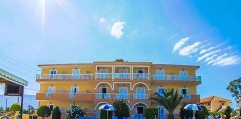 teren hotelu, obiekt, basen
