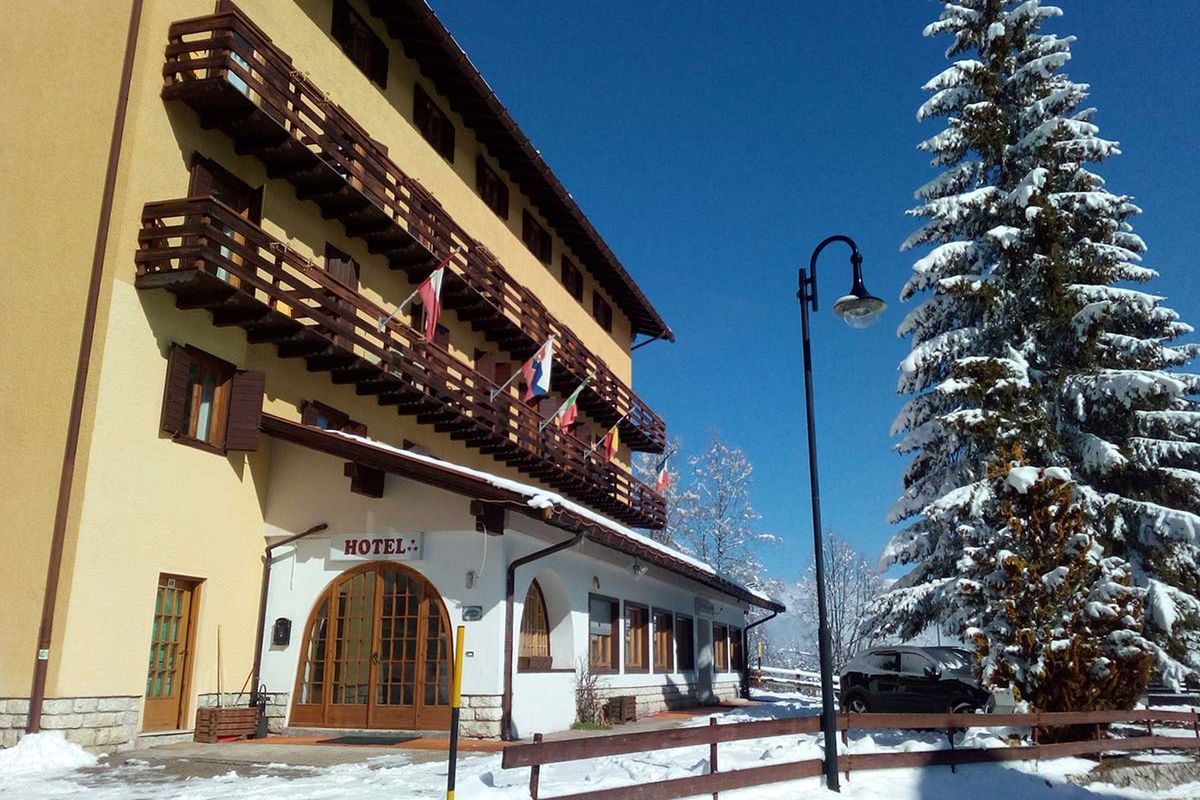 obiekt, teren hotelu