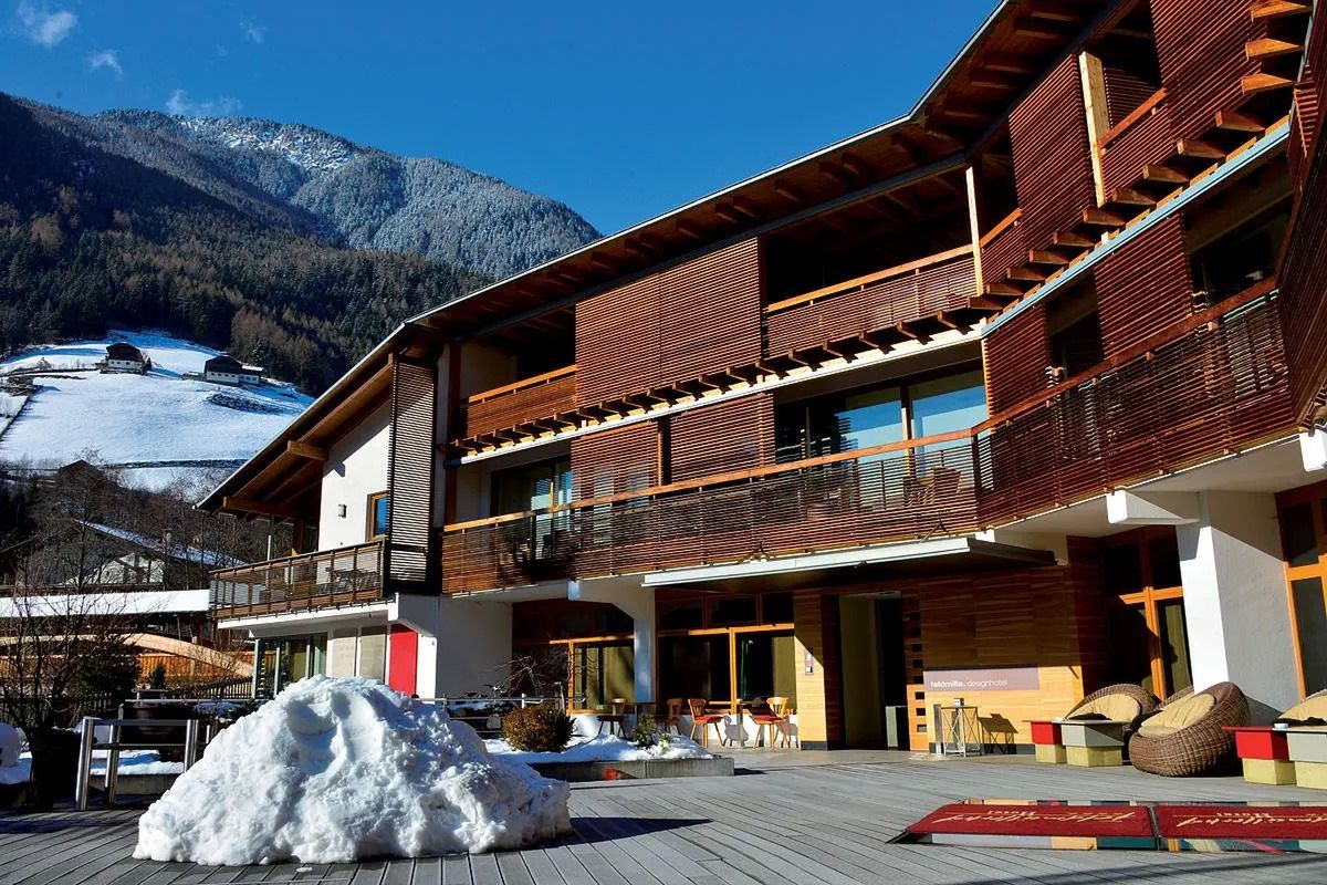 budynek główny, teren hotelu