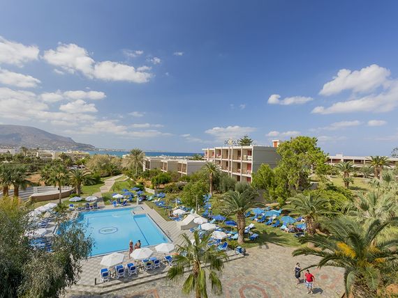 obiekt, teren hotelu, basen