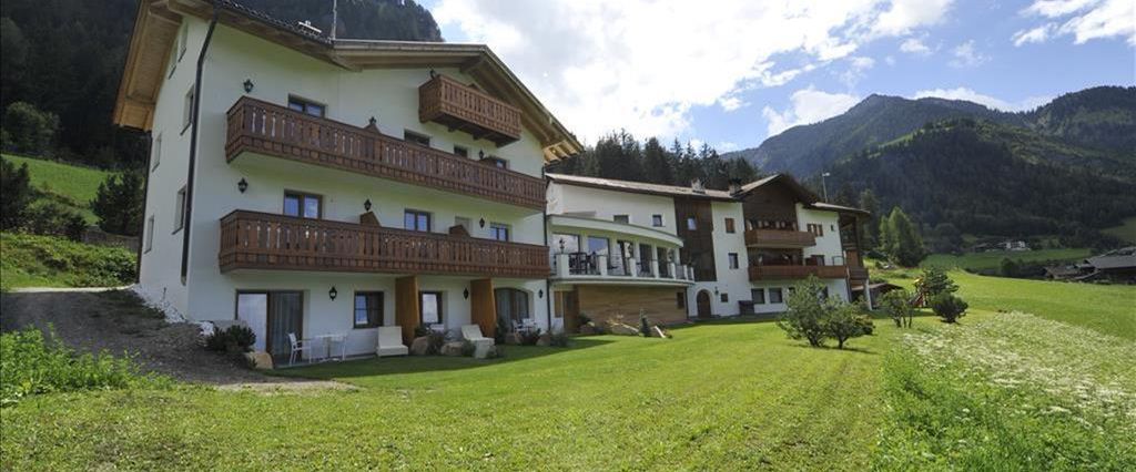 obiekt, budynek główny