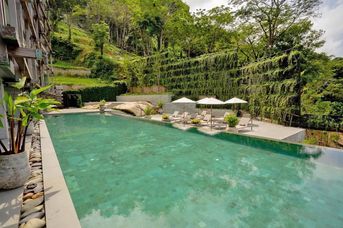 Dinso Resort