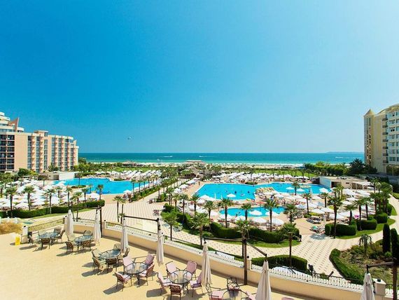 DIT Majestic Beach Resort