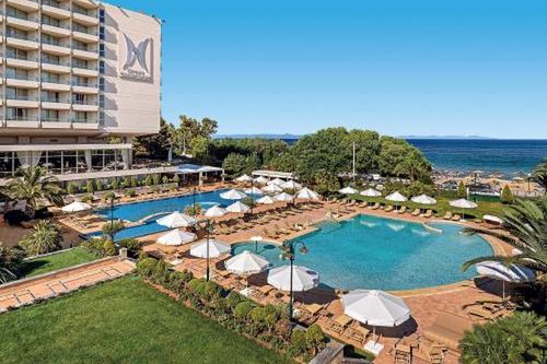 obiekt, teren hotelu
