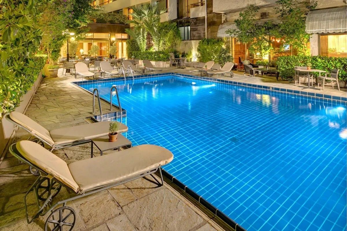 basen, teren hotelu