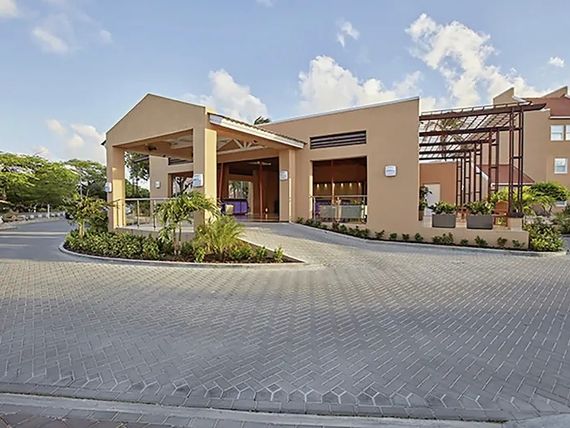 Divi Dutch Village Beach Resort 4*