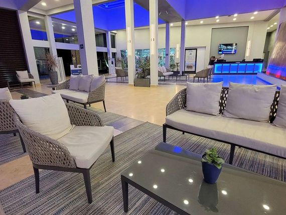Divi Phoenix Beach Resort 4*