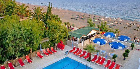 teren hotelu, basen, plaża