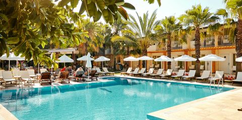 budynek główny, teren hotelu, basen