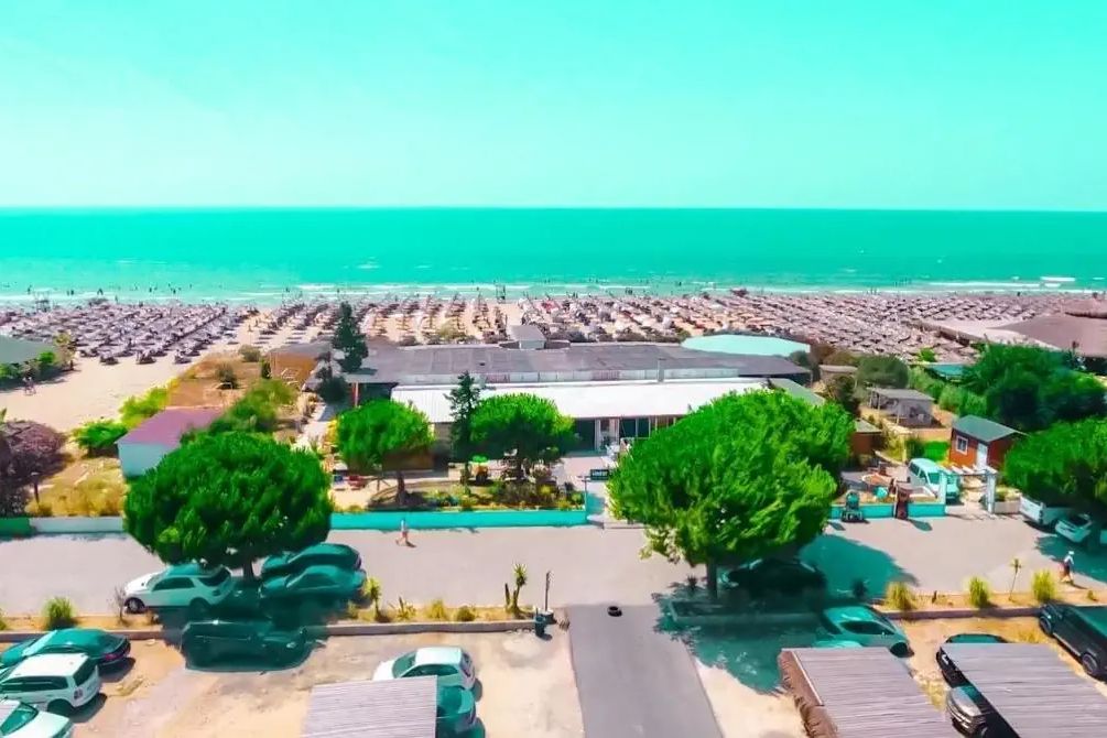 plaża, teren hotelu