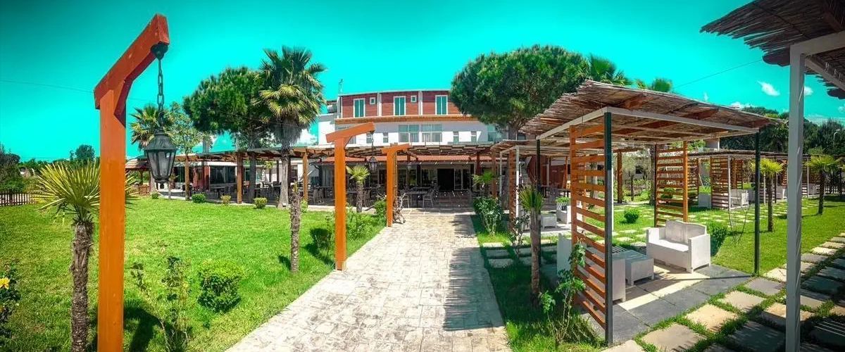 restauracja, teren hotelu, obiekt