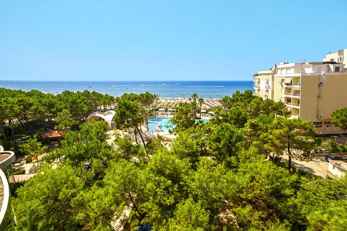 teren hotelu, obiekt