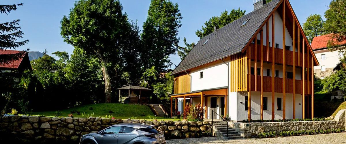 obiekt, teren hotelu