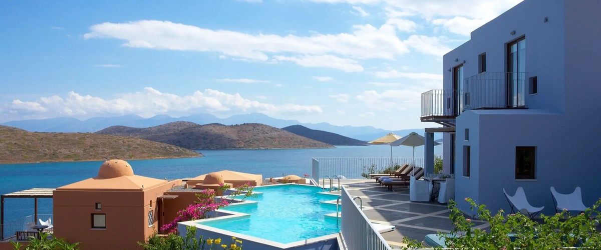 obiekt, teren hotelu, basen