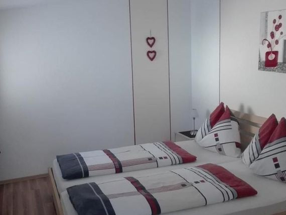 Dominik 3*