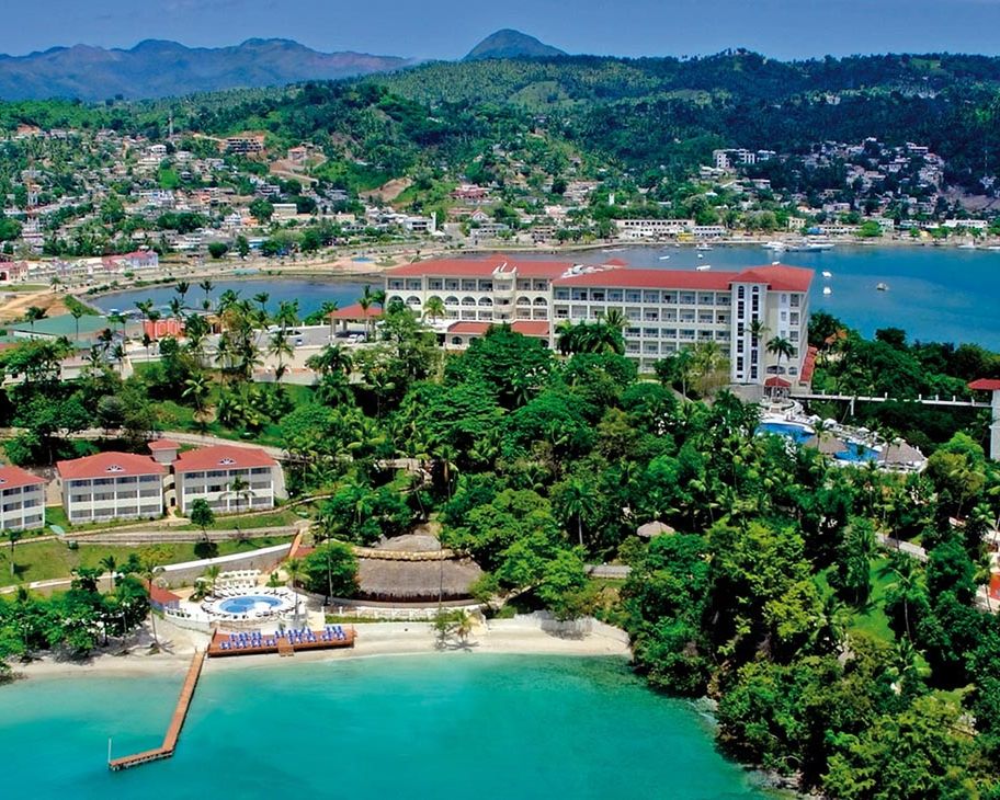 Bahia Principe Grand Cayacoa