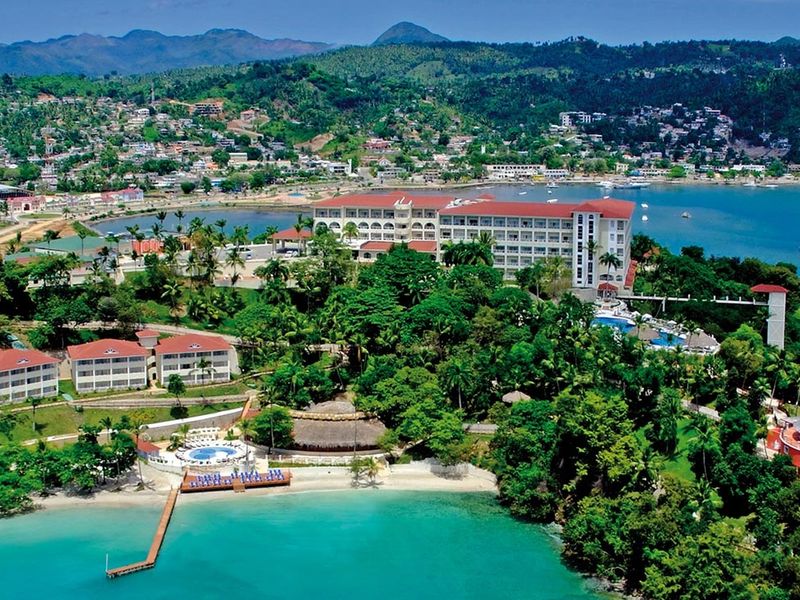 Bahia Principe Grand Cayacoa