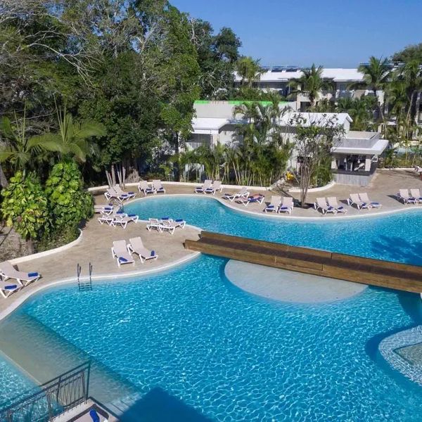 Emotions Beach Resort