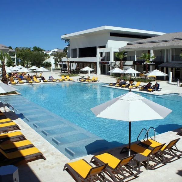Emotions Beach Resort