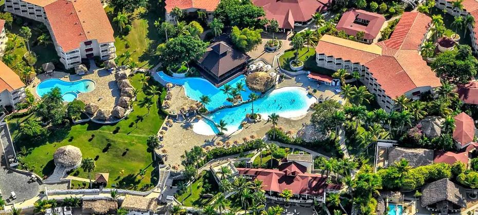 Lifestyle Tropical Beach Resort