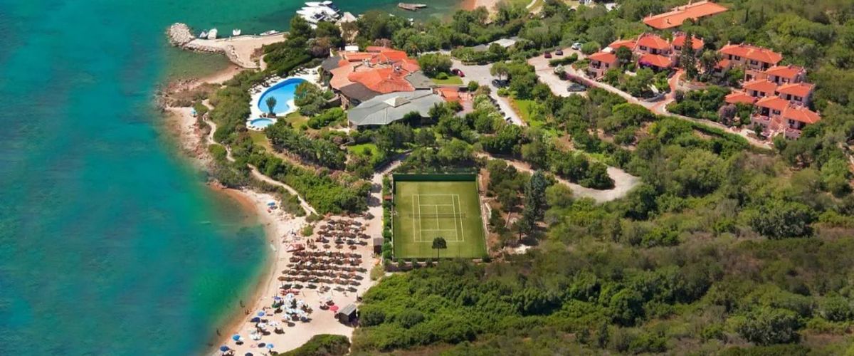 teren hotelu, basen, plaża