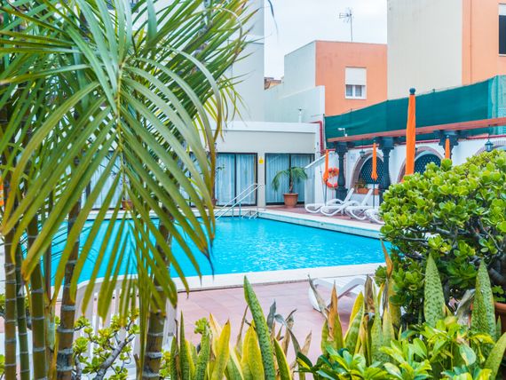 teren hotelu, basen