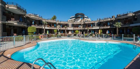 obiekt, teren hotelu, basen