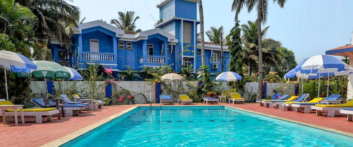 obiekt, teren hotelu, basen