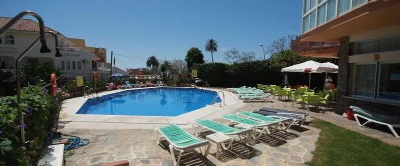 obiekt, teren hotelu, basen