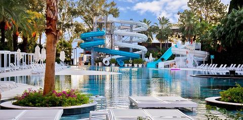 basen, aquapark, zjeżdżalnia