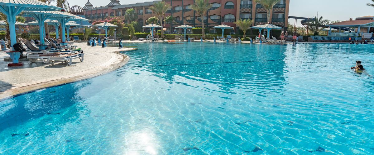 budynek główny, basen