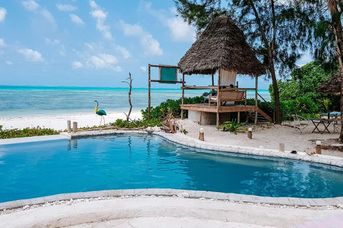 Driftwood Beach Lodge