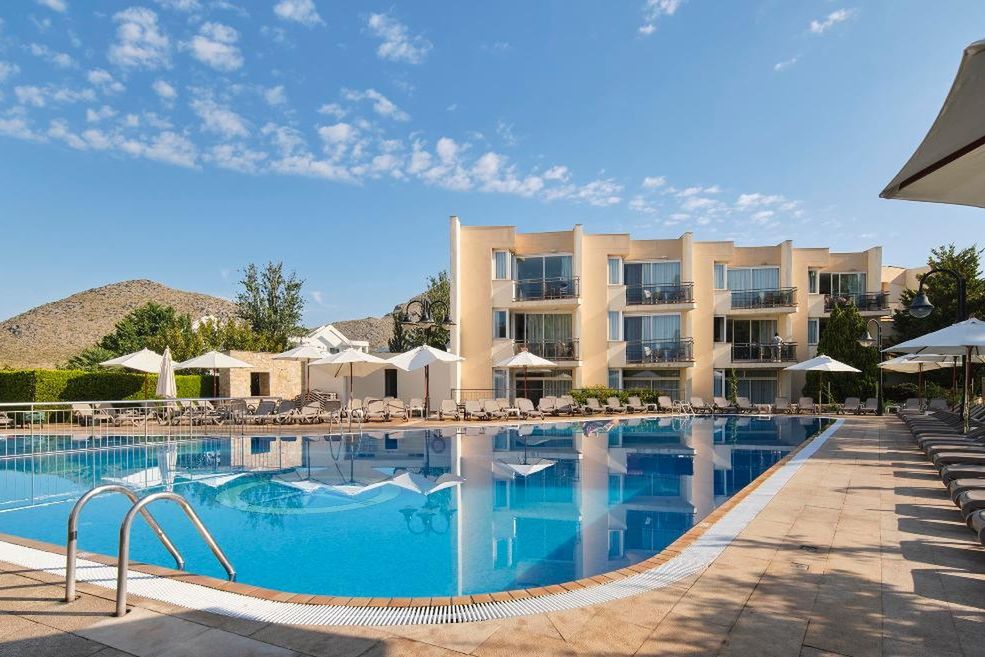 obiekt, teren hotelu, basen
