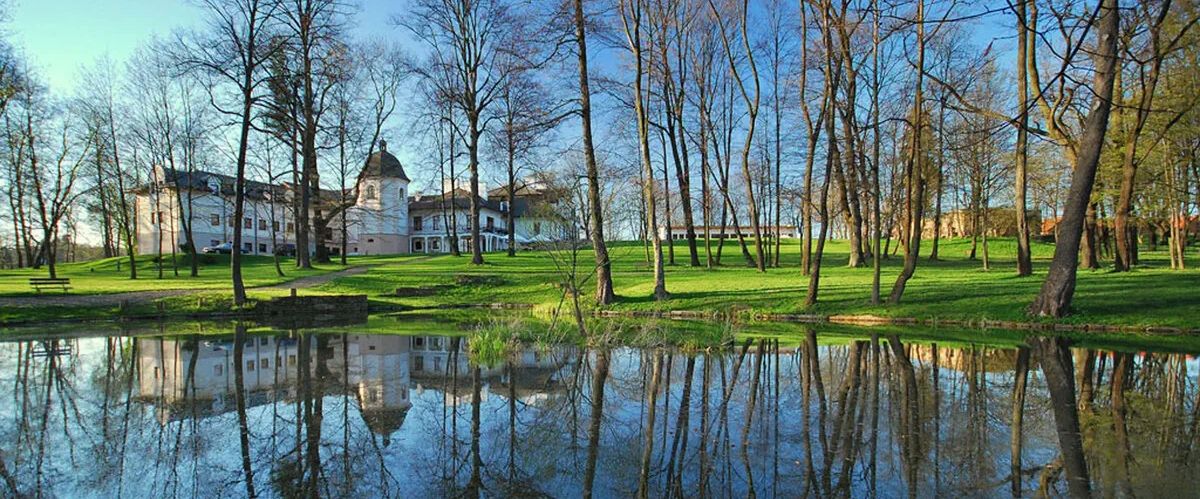 obiekt, teren hotelu