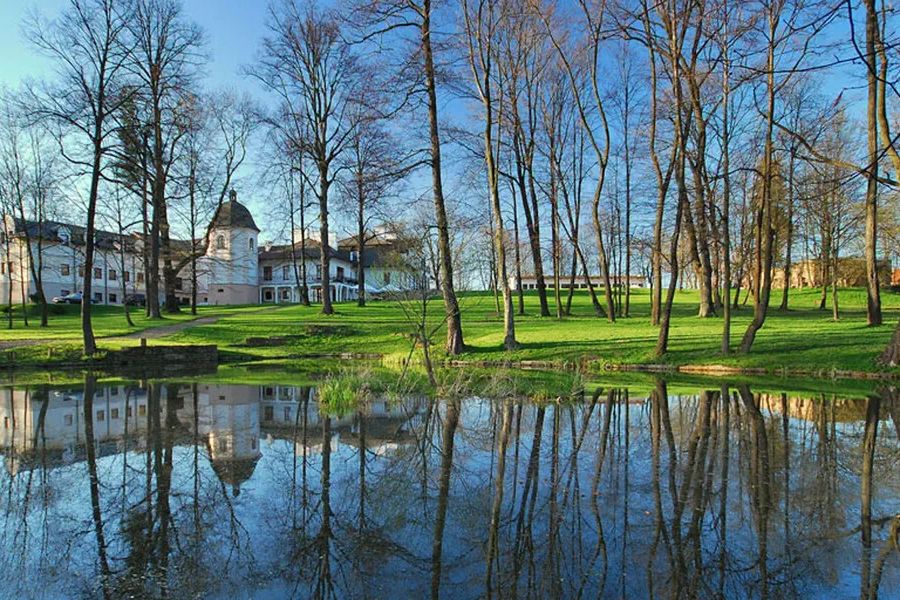 obiekt, teren hotelu